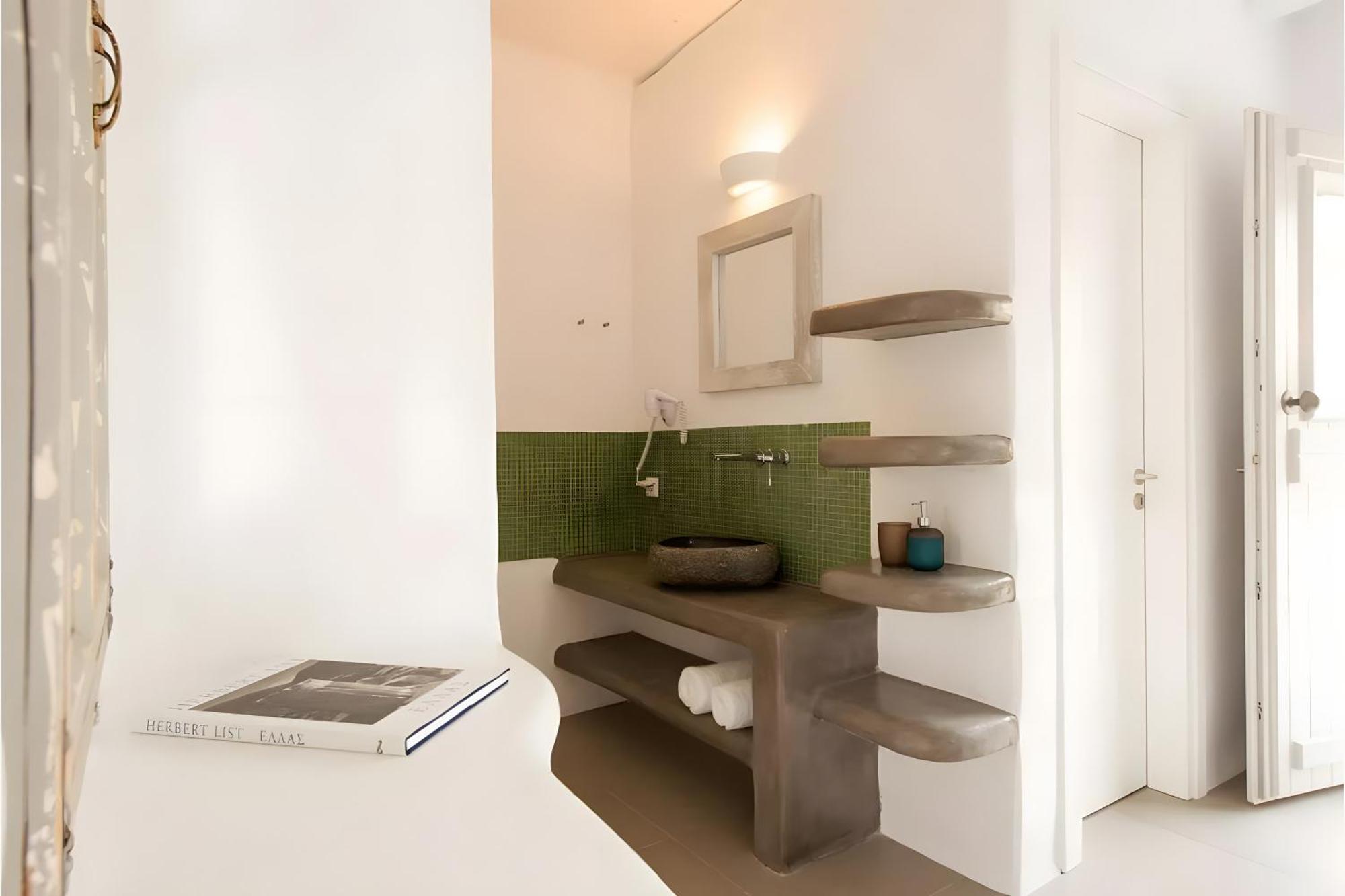 Maisonette No 3 90 Squares Meters กิโมลอส ภายนอก รูปภาพ
