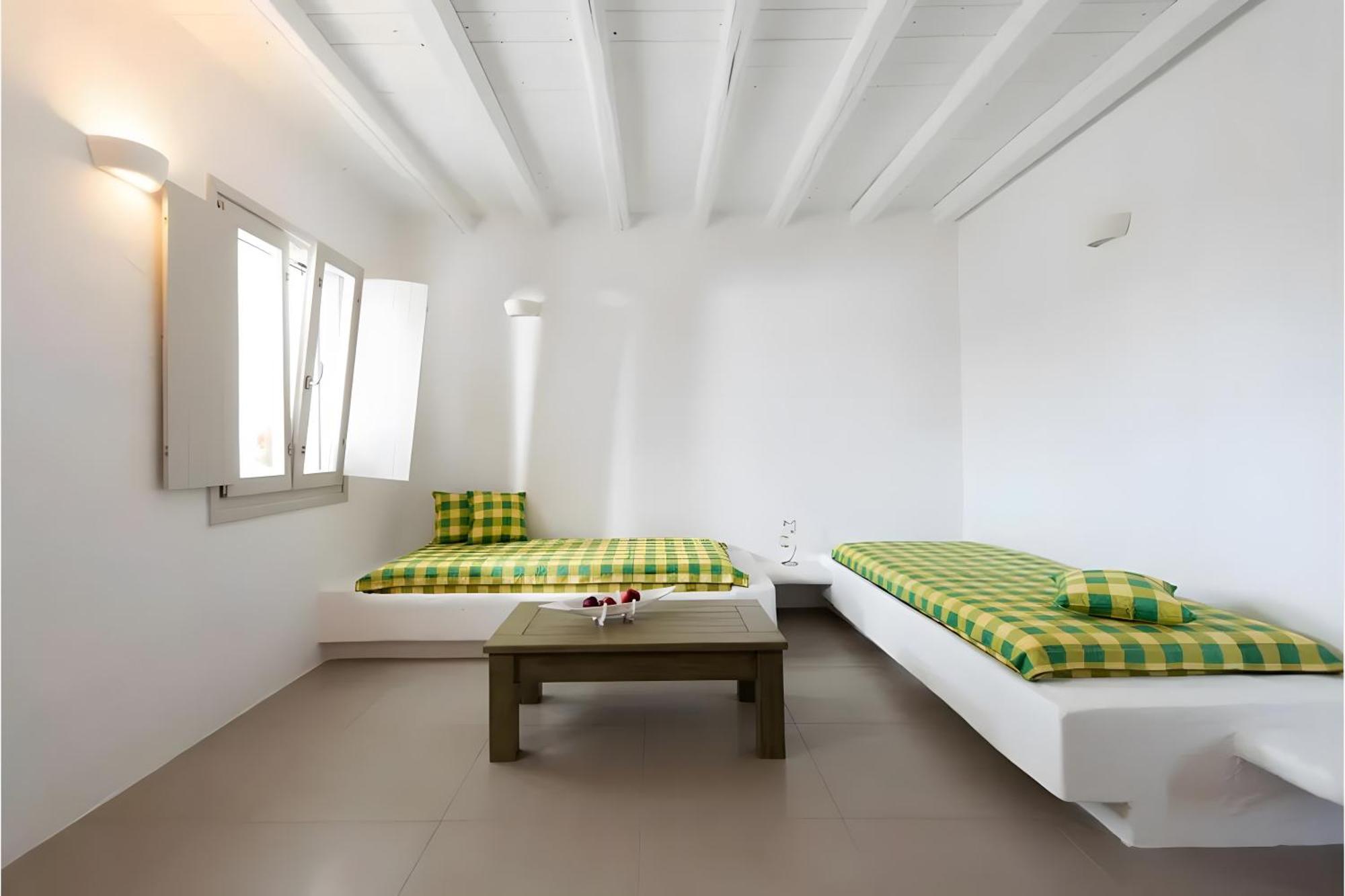 Maisonette No 3 90 Squares Meters กิโมลอส ภายนอก รูปภาพ