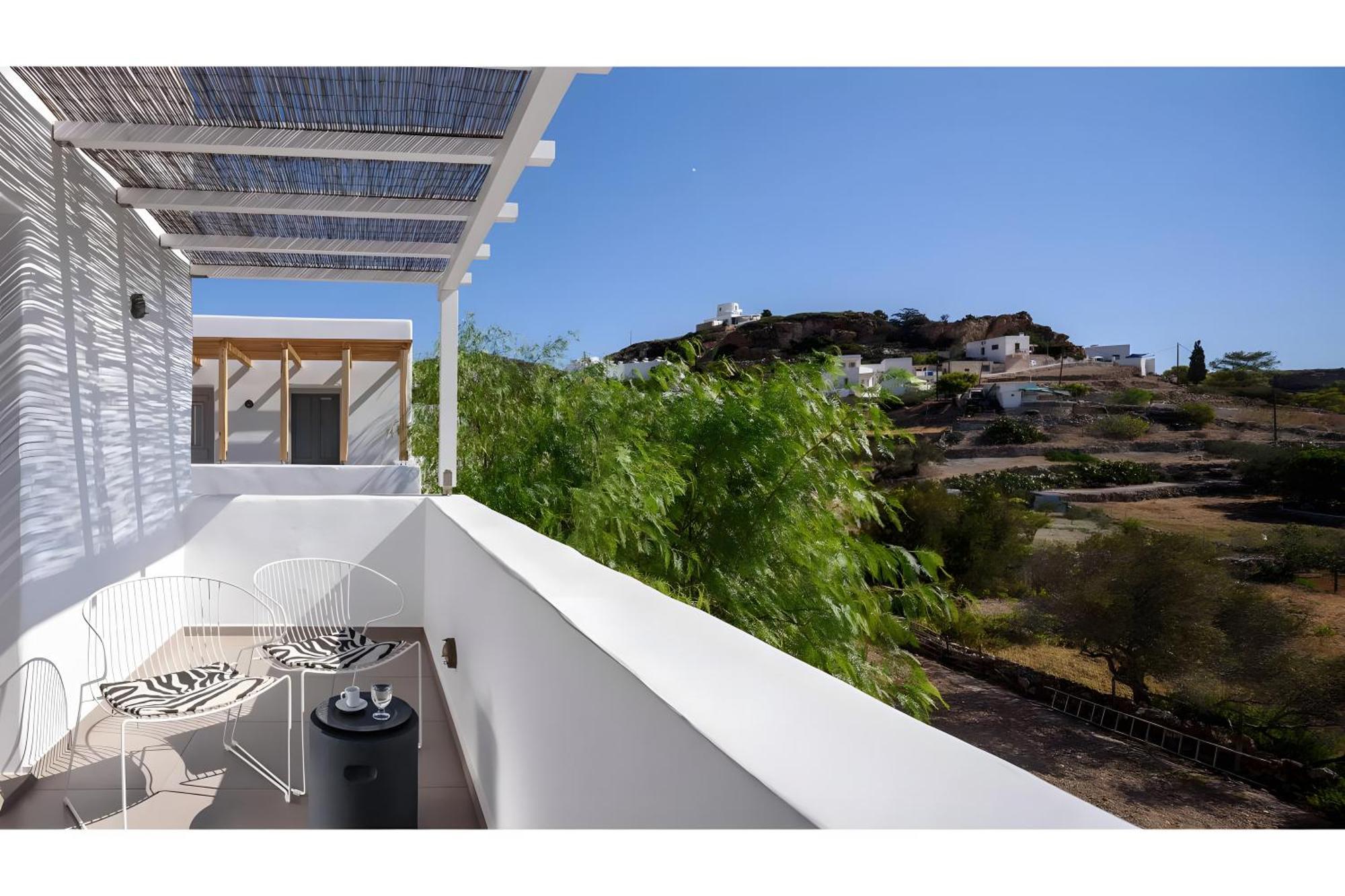 Maisonette No 3 90 Squares Meters กิโมลอส ภายนอก รูปภาพ